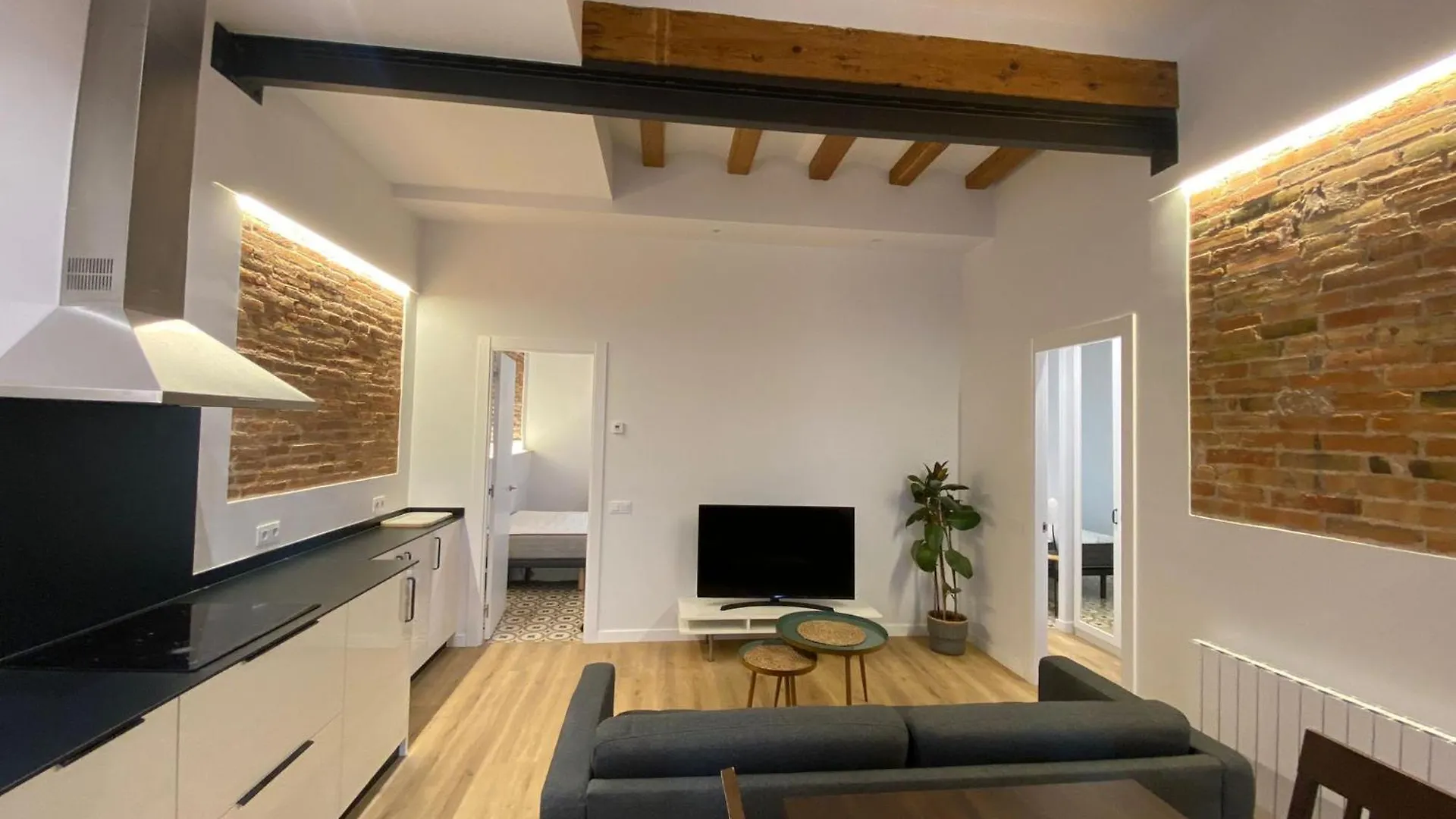 Poble Sec Charming Apartment Барселона Испания