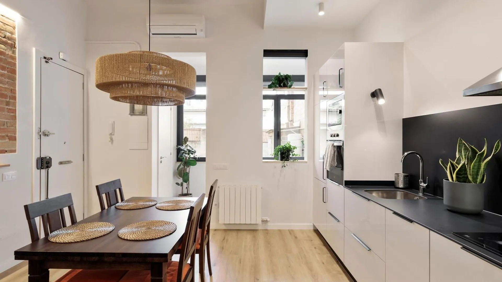 Poble Sec Charming Apartment Барселона 0*,  Испания
