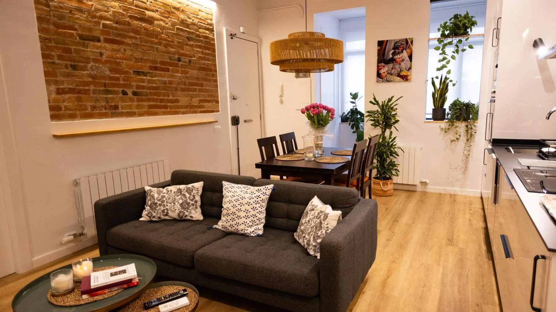 Poble Sec Charming Apartment Barcellona